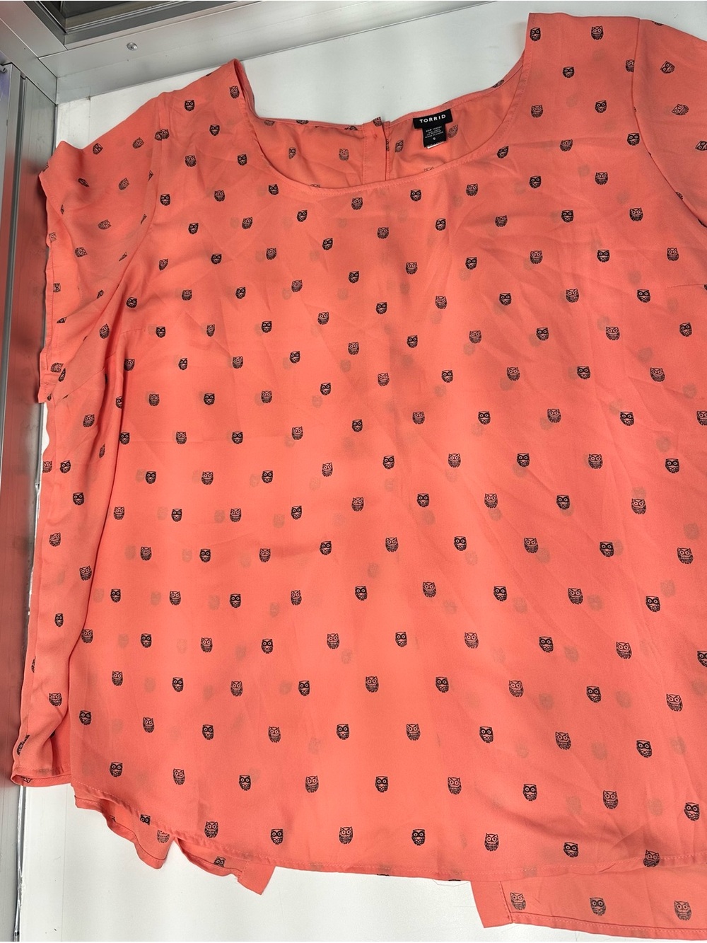 Torrid Coral Blouse with Black Owl Print Size 5